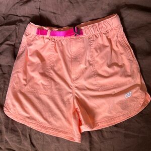 Topo River shorts in Peach